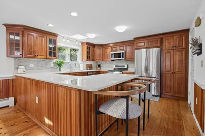 32 Pearl Street, Camden, ME 04843 - Photo 10