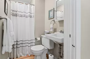 32 Pearl St, Camden, ME 04843 - Photo 24