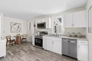7 Farm Hill Rd, Cape Elizabeth, ME 04107 - Photo 6