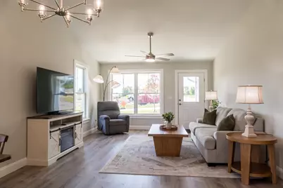 8 April Avenue, Monmouth, ME 04259 - Photo 14