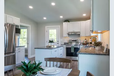 8 April Avenue, Monmouth, ME 04259 - Photo 10