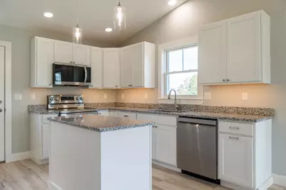 4 April Avenue, Monmouth, ME 04259 - Photo 4