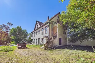 24 Union St, Livermore Falls, ME 04254 - Photo 4