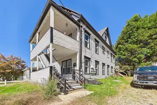 24 Union St, Livermore Falls, ME 04254 - Photo 2