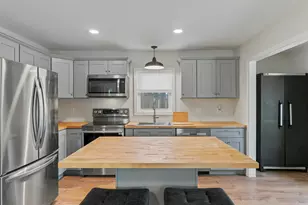 3 Redington St, Waterville, ME 04901 - Photo 8