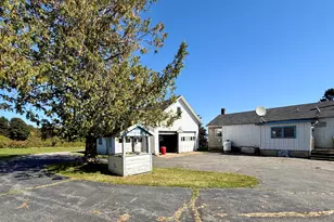 760 US-1, Robbinston, ME 04671 - Photo 10