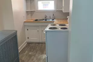 31 Deering St, Portland, ME 04101 - Photo 16
