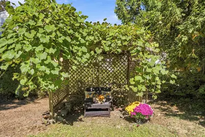 61 Roosevelt Avenue, Waterville, ME 04901 - Photo 6