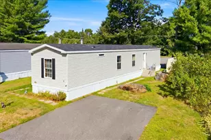 7 Autumn Ln, Lewiston, ME 04240 - Photo 2