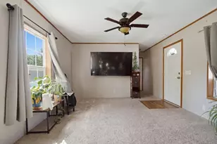 7 Autumn Ln, Lewiston, ME 04240 - Photo 10
