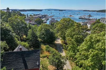 9 Cottage Lane, Stonington, ME 04681 - Photo 4