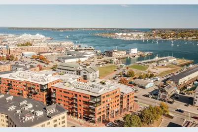 387 Commercial Street #326, Portland, ME 04101 - Photo 30