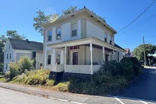 44 Bridge St, Bucksport, ME 04416 - Photo 2