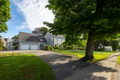 19 Shackford Street, Eastport, ME 04631 - Photo 2