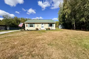 410 Bog Rd, Hermon, ME 04401 - Photo 4