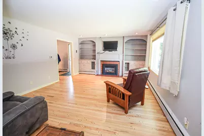 650 Somerset Street, Rumford, ME 04276 - Photo 12