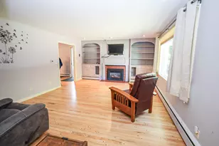 650 Somerset St, Rumford, ME 04276 - Photo 12