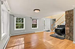 390 Maple St, North Berwick, ME 03906 - Photo 10