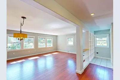 19 Bradbury Street, Belfast, ME 04915 - Photo 8