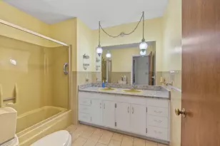 19 Bonnallie Ave, Lewiston, ME 04240 - Photo 30