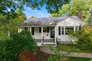 33 Franklin St, Waterville, ME 04901 - Photo 1