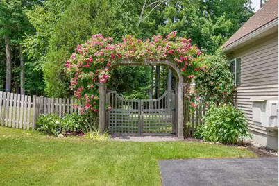22 Wildwood Drive, Brunswick, ME 04011 - Photo 6