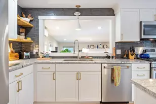 303 Middle Rd, Falmouth, ME 04105 - Photo 6