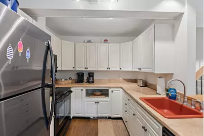8 Woodland Avenue #3, Kennebunk, ME 04043 - Photo 10