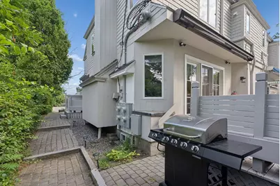 8 Woodland Avenue #3, Kennebunk, ME 04043 - Photo 4