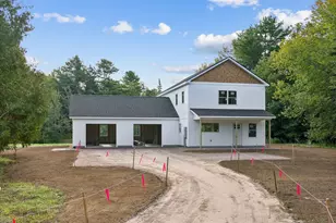 7 Sapphire Ln, Brunswick, ME 04011 - Photo 2