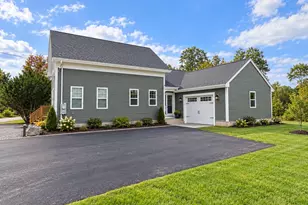 286 School St, Berwick, ME 03901 - Photo 1
