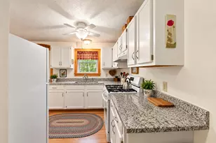 13 Oakwood Terrace, Brunswick, ME 04011 - Photo 10