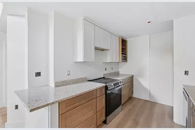 18 Ocean Street #A6, South Portland, ME 04106 - Photo 14