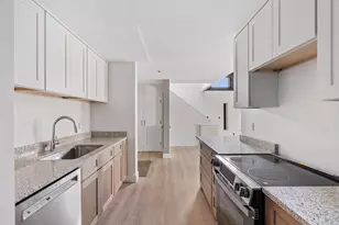 18 Ocean St, South Portland, ME 04106 - Photo 4