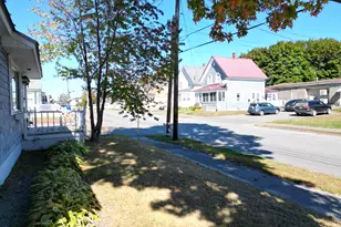 156 Congress St, Millinocket, ME 04462 - Photo 24