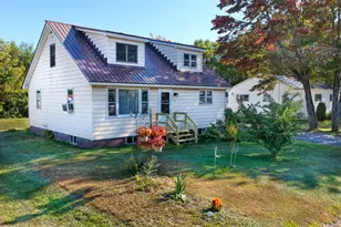 77 New Hampshire St, Millinocket, ME 04462 - Photo 1