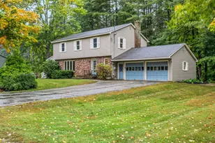 129 Sunderland Dr, Auburn, ME 04210 - Photo 1