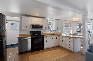 39 Union St, Boothbay Harbor, ME 04538 - Photo 6