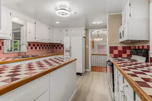 136 Bog Rd, York, ME 03909 - Photo 10