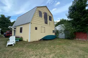 50 Hanover St, Skowhegan, ME 04976 - Photo 4