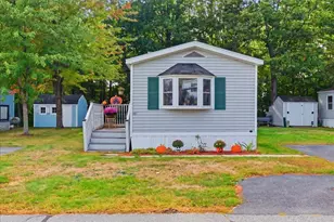 46 Woodside Dr, Lisbon, ME 04250 - Photo 1