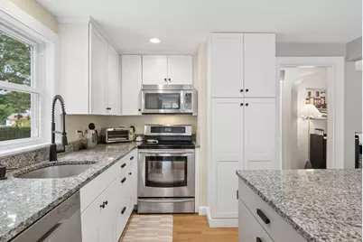 14 Pleasant Avenue, Scarborough, ME 04074 - Photo 10
