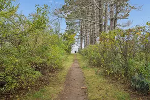 20 Ledgewood Ln, Cape Elizabeth, ME 04107 - Photo 32