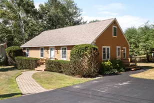 9 Elmwood Ave, Yarmouth, ME 04096 - Photo 1