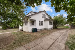 45 Mt Pleasant St, Biddeford, ME 04005 - Photo 8