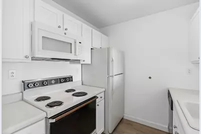 148 Breakwater Drive #811, South Portland, ME 04106 - Photo 10