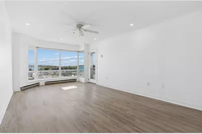 148 Breakwater Drive #811, South Portland, ME 04106 - Photo 2