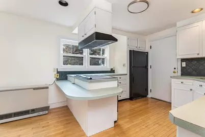 44 Warren Avenue, Cape Elizabeth, ME 04107 - Photo 12