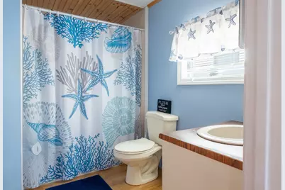 75 E Grand Avenue, Old Orchard Beach, ME 04064 - Photo 16