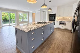 47 Acorn Ln, Kittery, ME 03904 - Photo 2